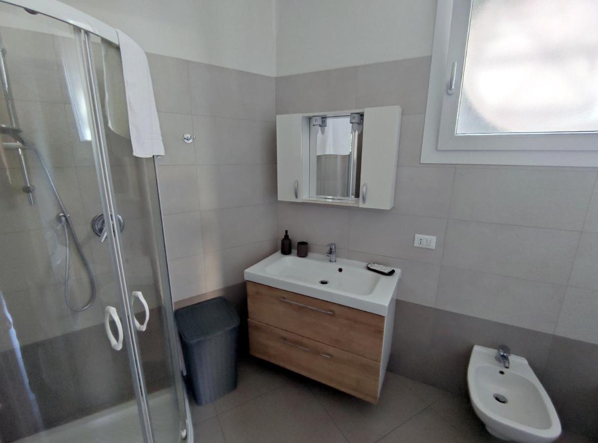 Apartamento Grey House Pavia Con Box Privato Exterior foto