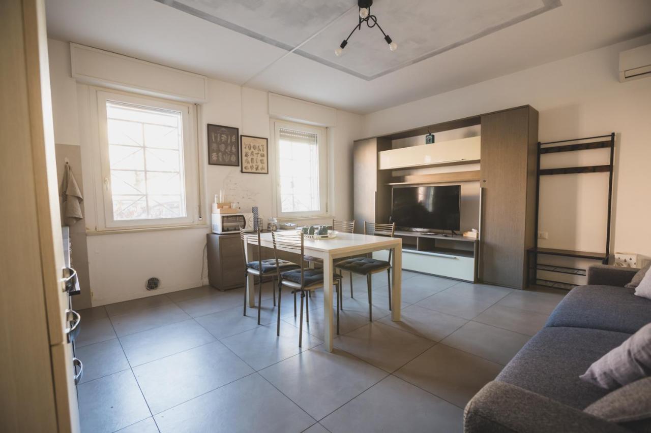 Apartamento Grey House Pavia Con Box Privato Exterior foto